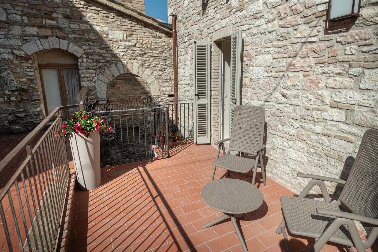 Xenios Assisi Villa Buitenkant foto